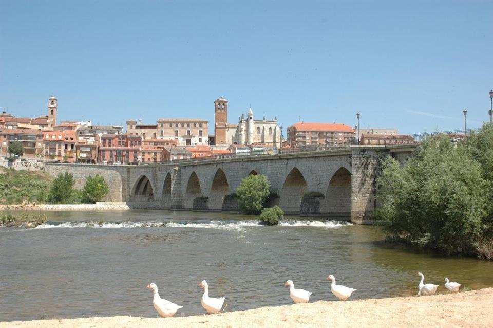 Hostal Puerta La Villa Valladolid Luaran gambar
