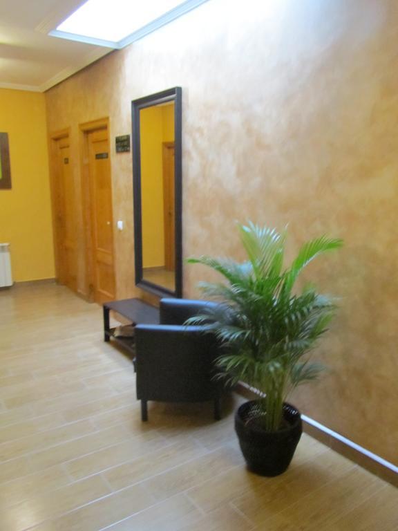 Hostal Puerta La Villa Valladolid Luaran gambar